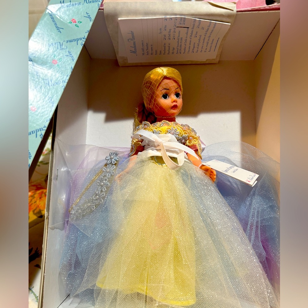 Madame Alexander “Queen of Storyland” Doll